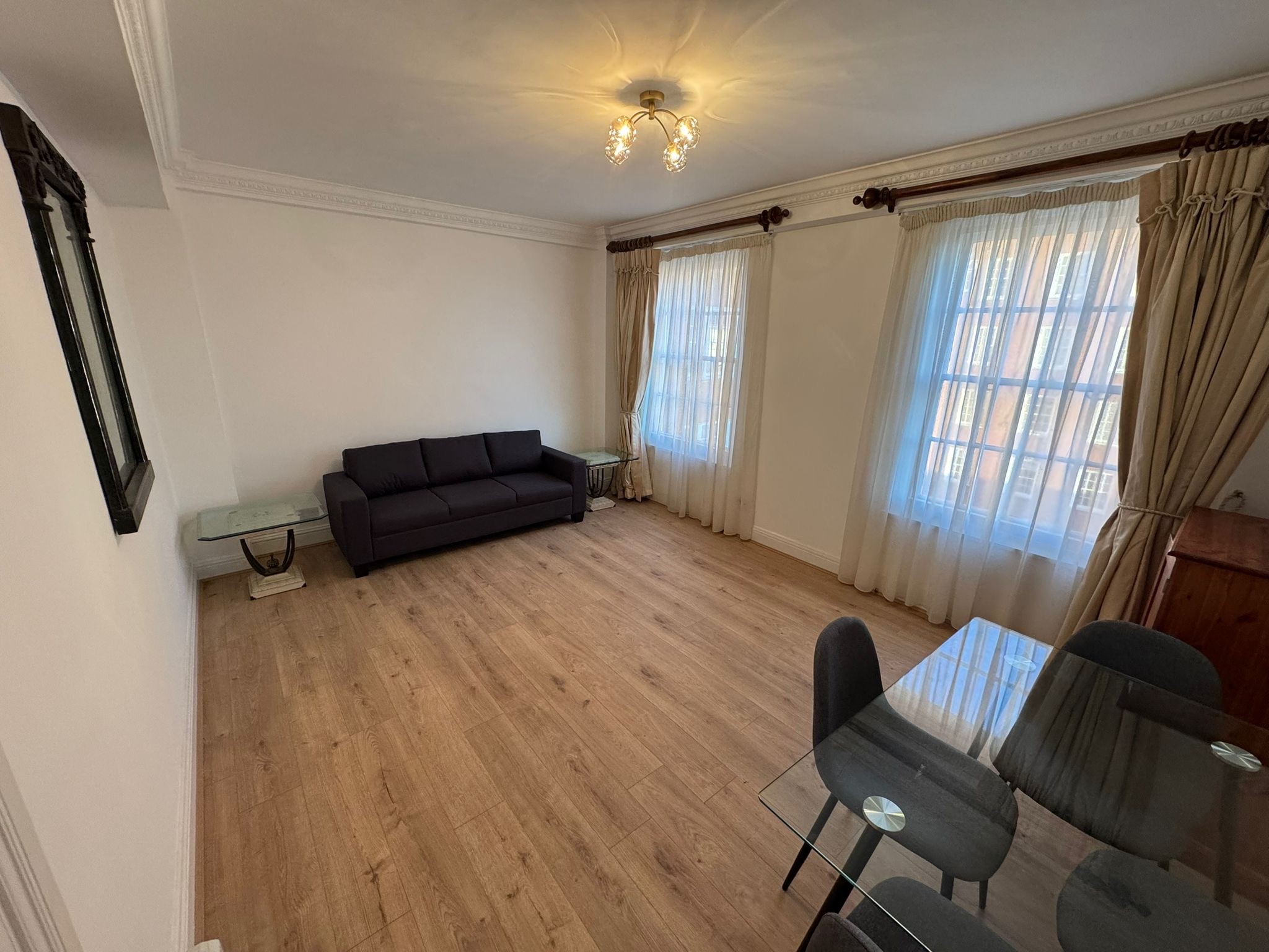 Beautifully Refurbished 2 Bedroom Flat in St John's Wood